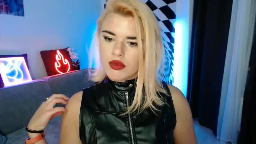 arianasaint