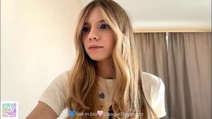 chloe_show