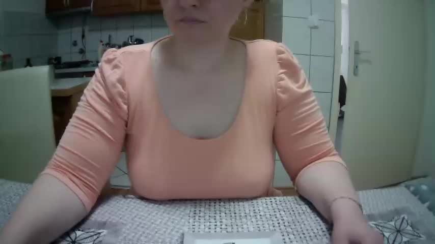 sanavi0806